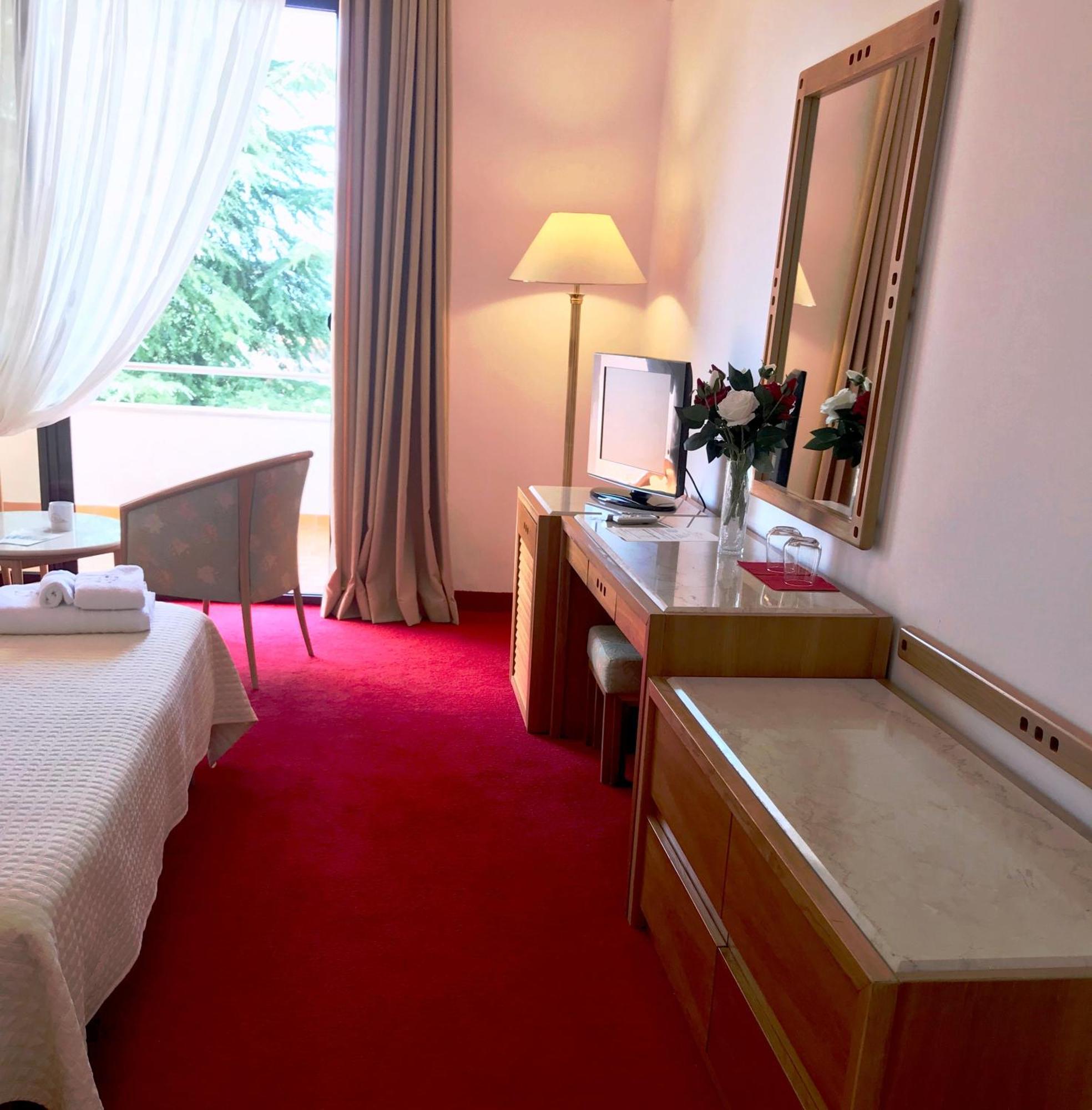 Chateau Linza Resort Tirana Zewnętrze zdjęcie