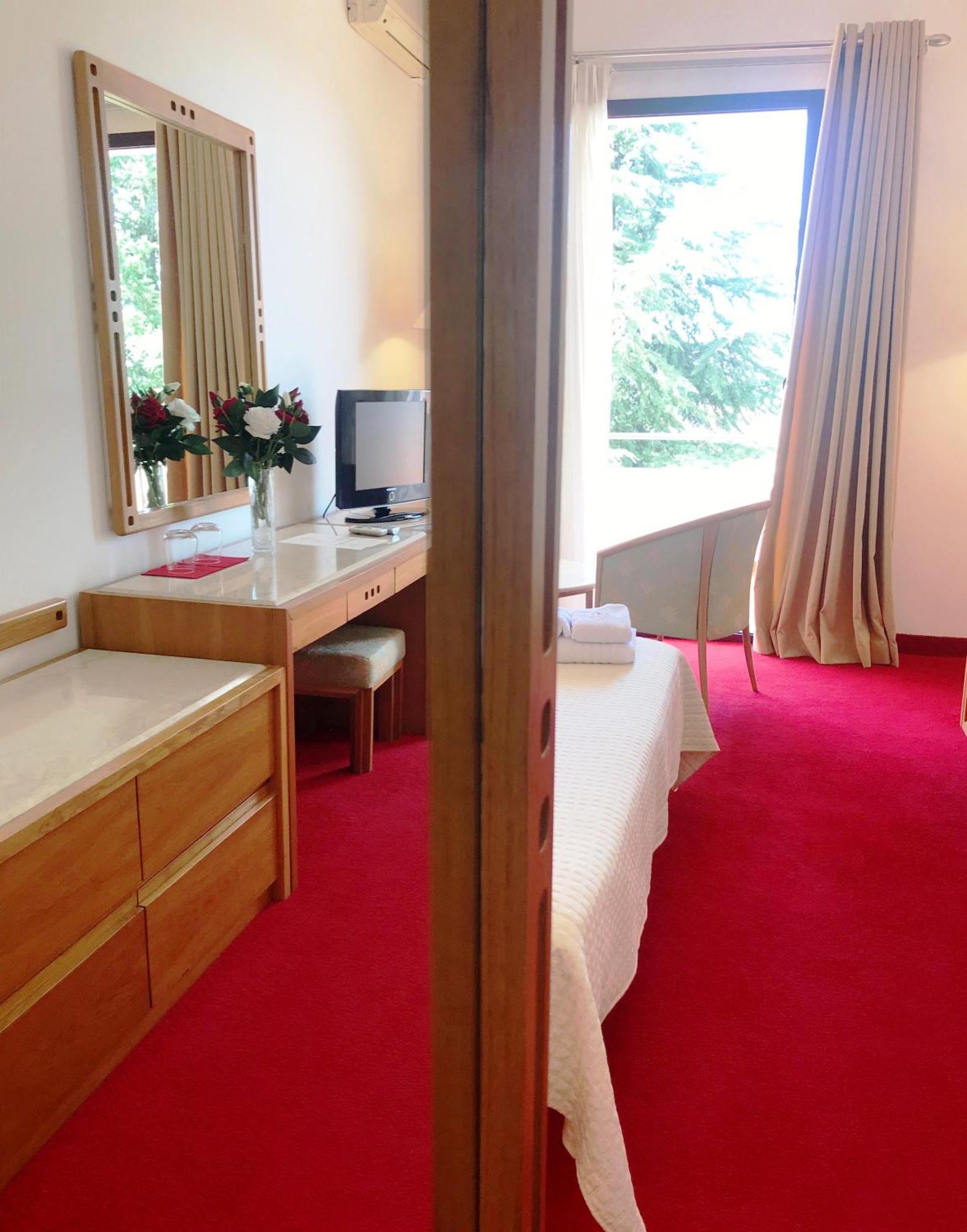 Chateau Linza Resort Tirana Zewnętrze zdjęcie