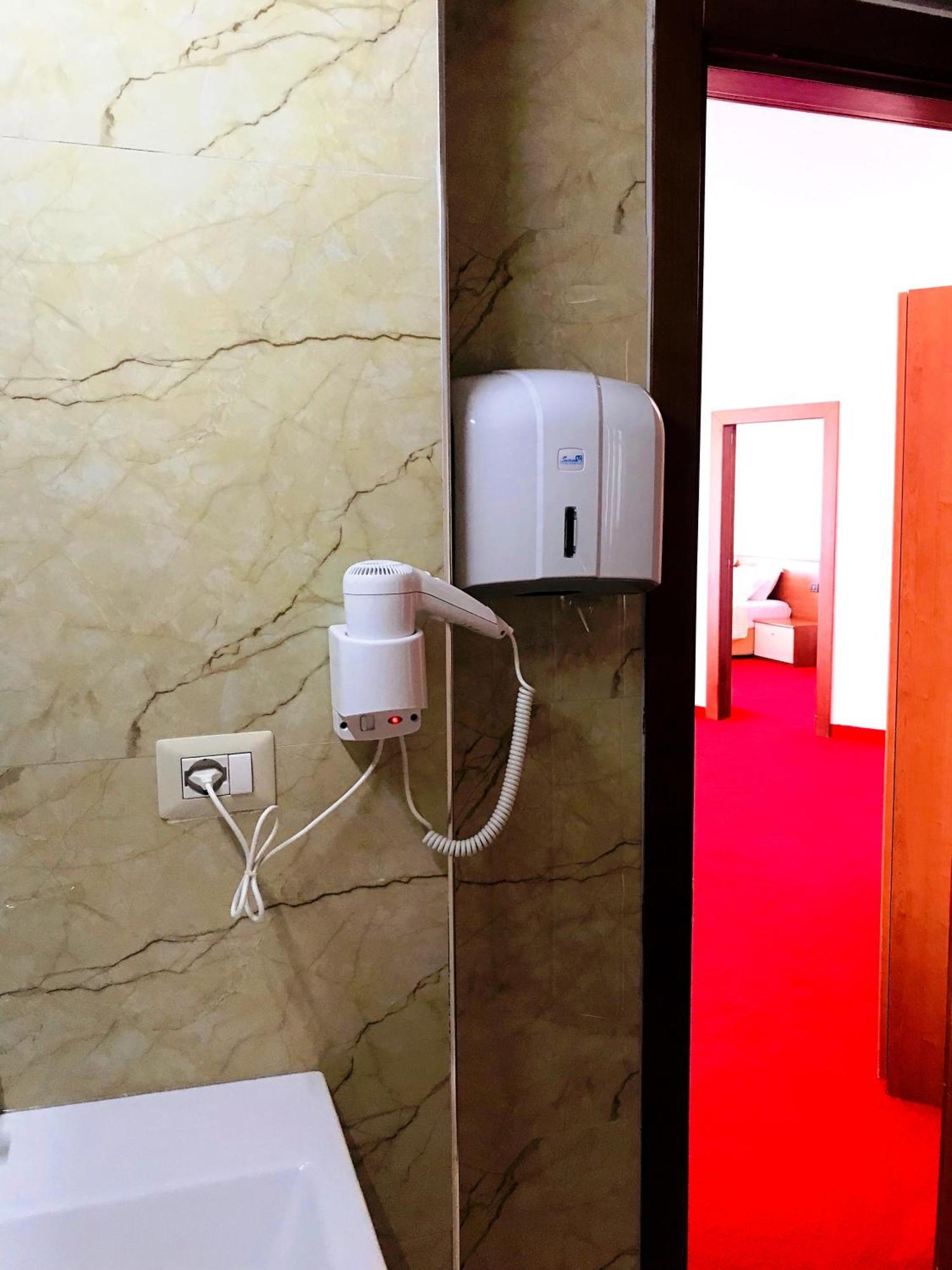 Chateau Linza Resort Tirana Zewnętrze zdjęcie