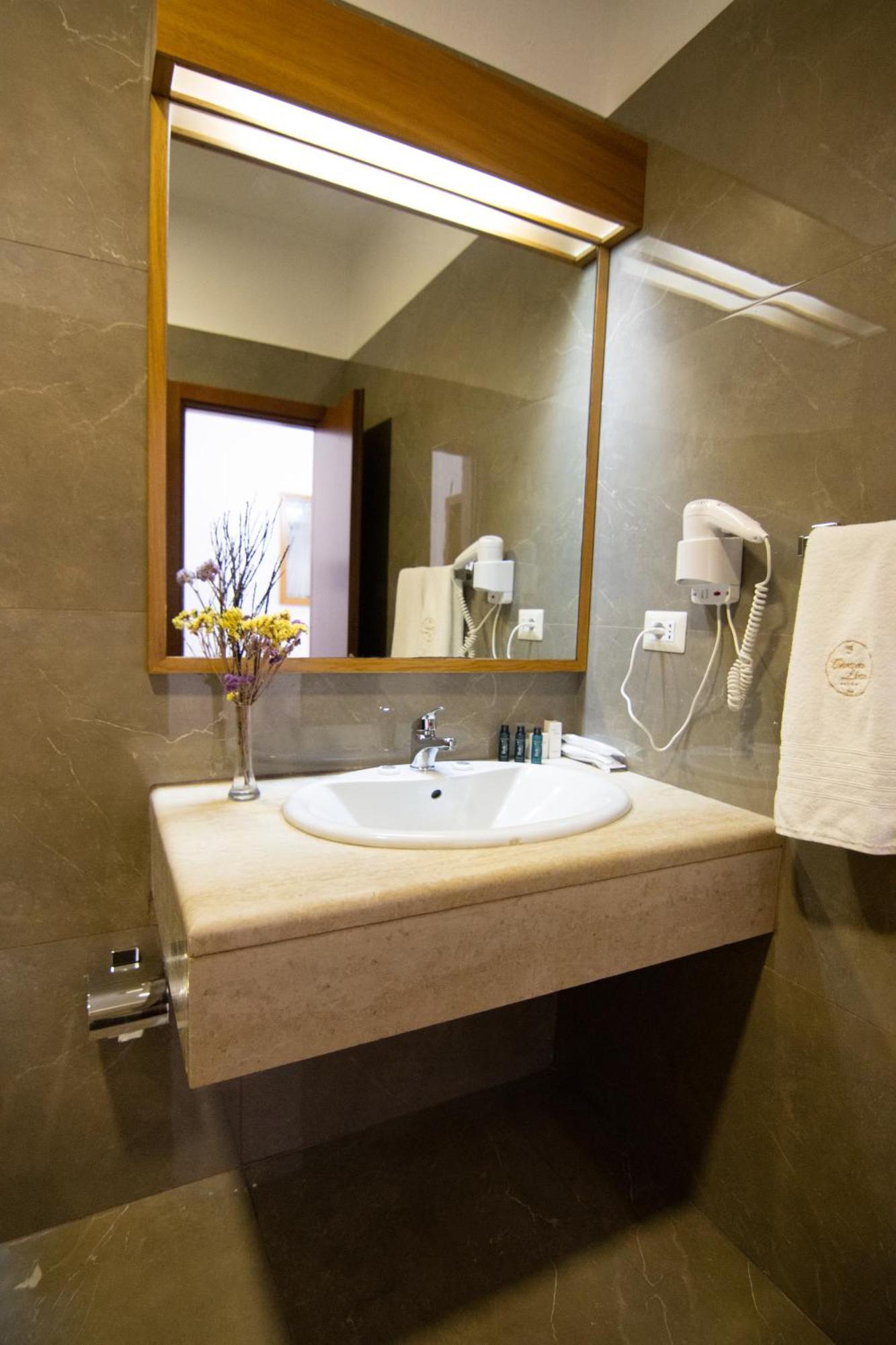 Chateau Linza Resort Tirana Zewnętrze zdjęcie