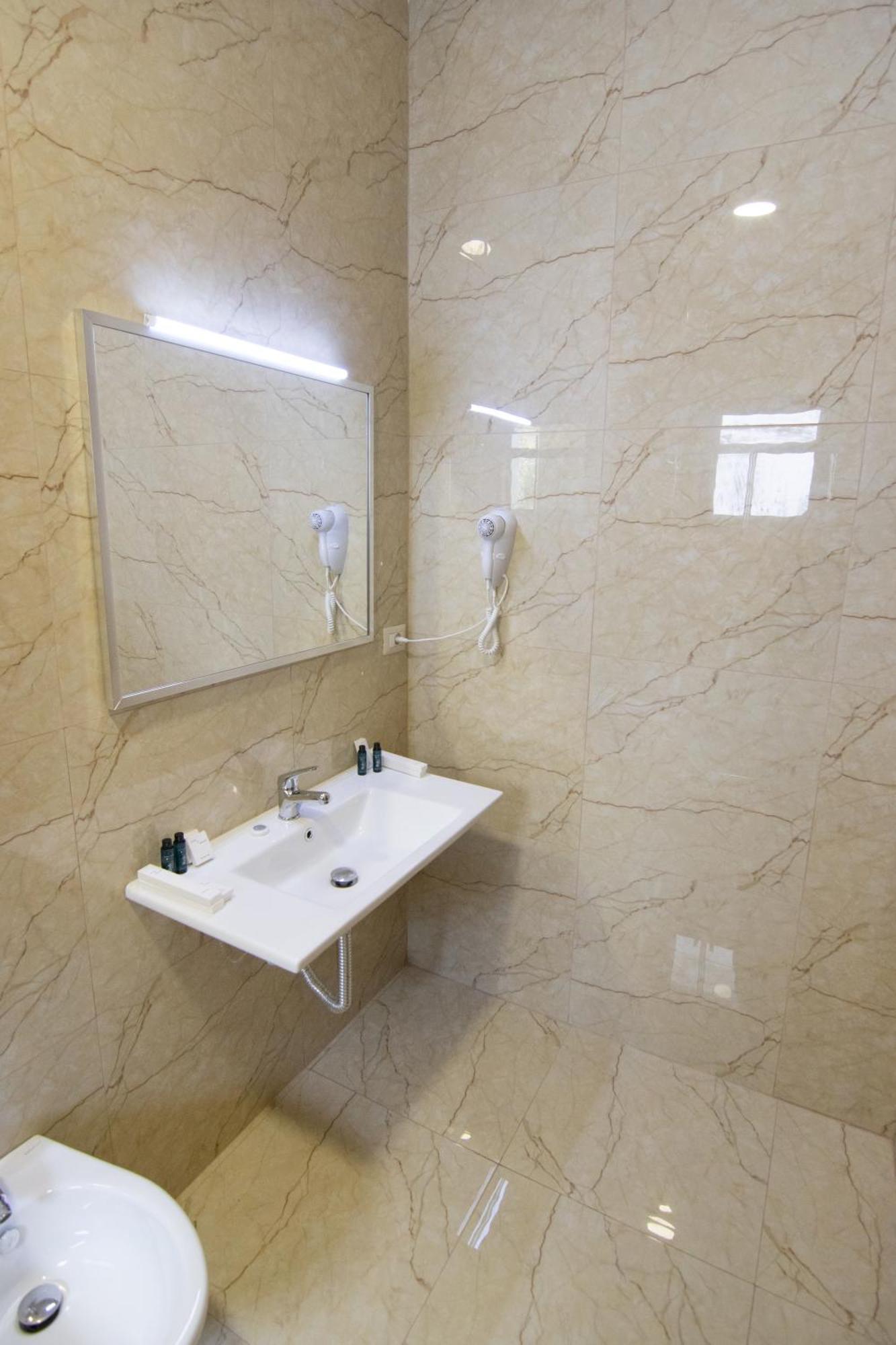 Chateau Linza Resort Tirana Zewnętrze zdjęcie