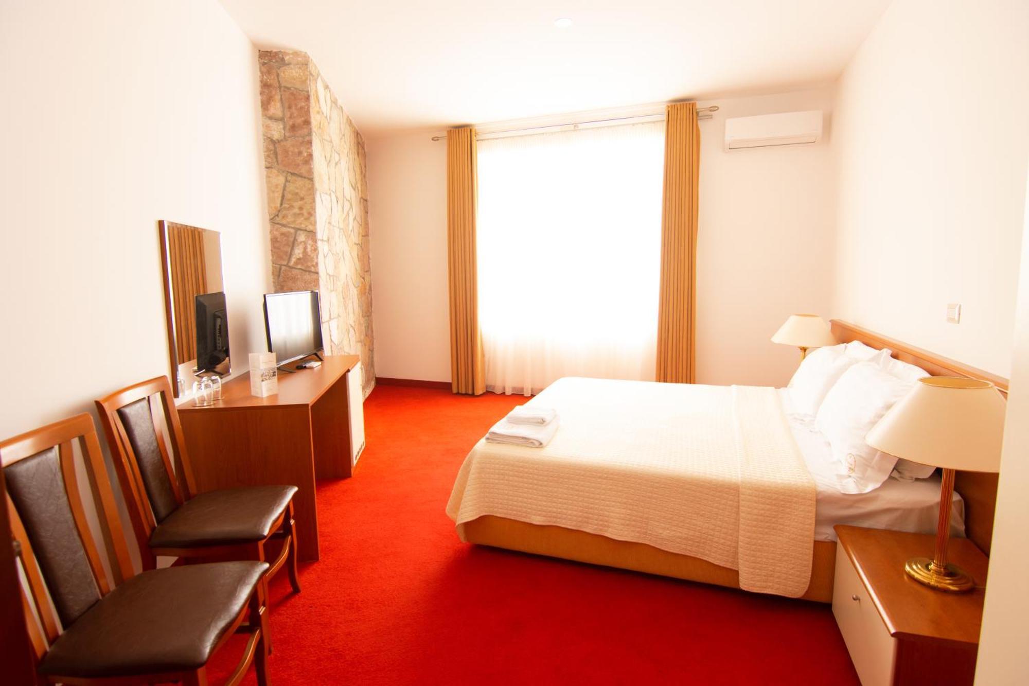 Chateau Linza Resort Tirana Zewnętrze zdjęcie