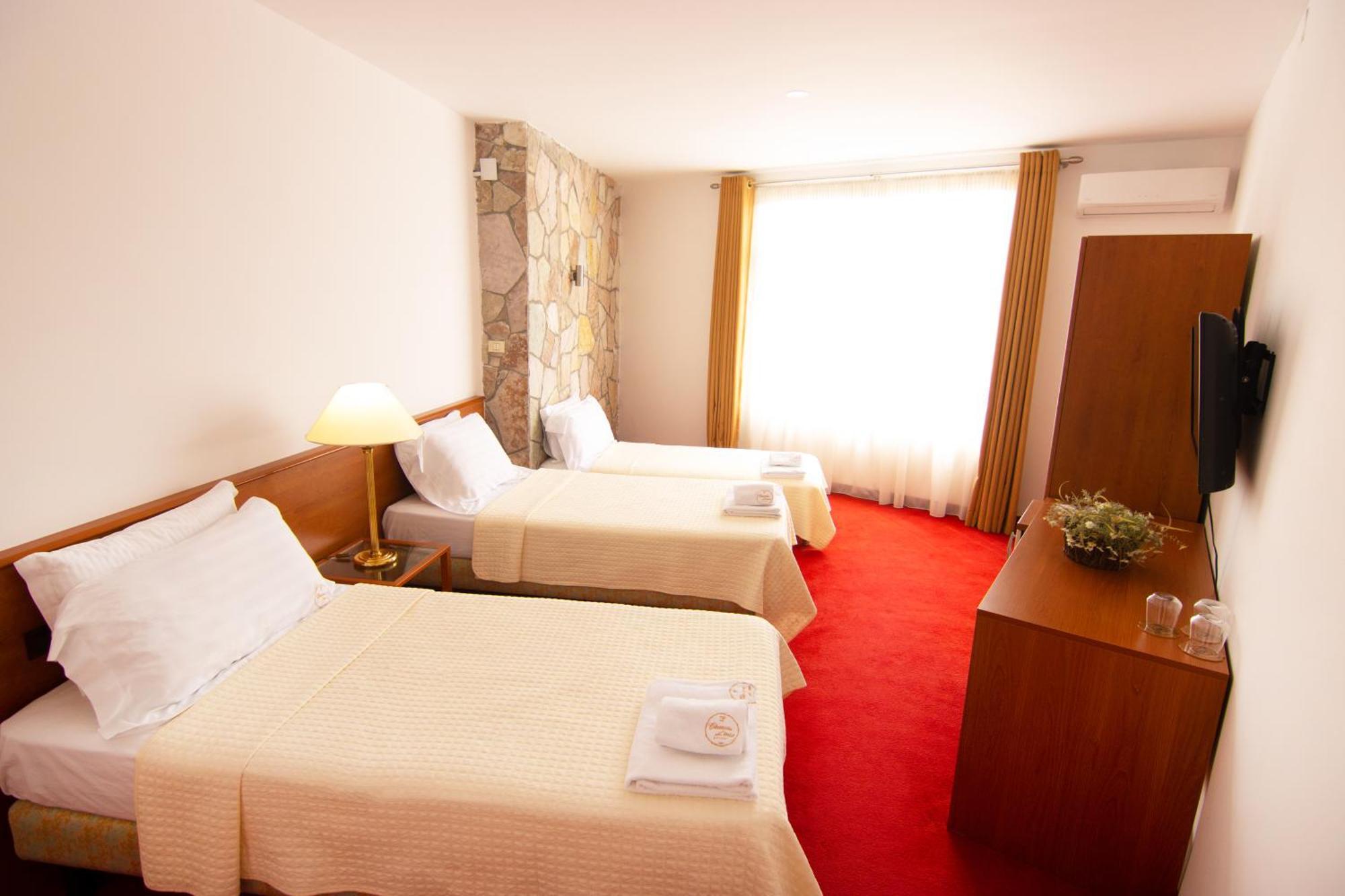 Chateau Linza Resort Tirana Zewnętrze zdjęcie